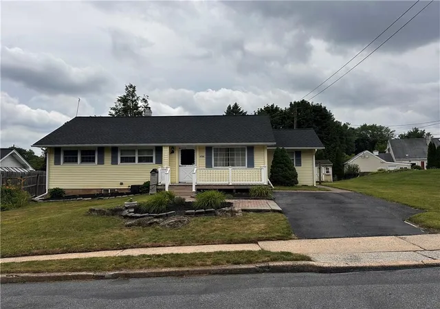 Homes for sale in Allentown City, PA | 2730 Mosser St, Allentown City, PA 18103 | MLS# 779723
