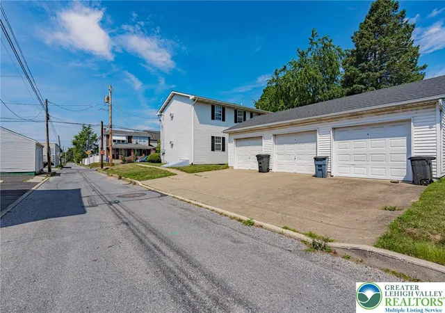 51st image of 25 N 8th St, Emmaus Boro, PA 18049 | MLS# 779753