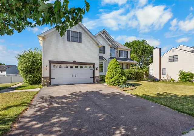 2nd image of 4984 Preakness Pl, Bethlehem, PA 18020 | MLS# 779666