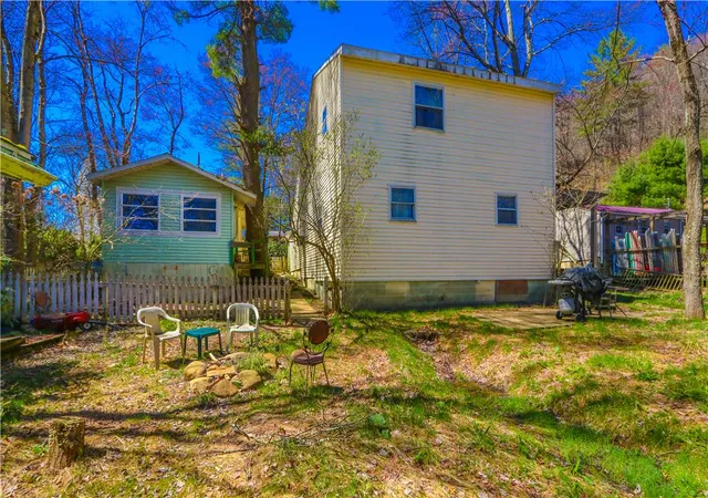 30th image of 107 Royal Ln, Eldred Twp, PA 18058 | MLS# 779777