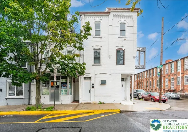 2nd image of 701 N Jordan St, Allentown, PA 18102 | MLS# 779785
