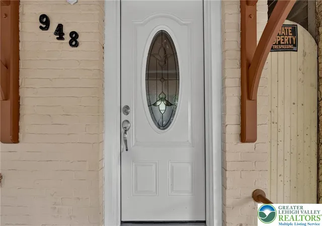 Homes for sale in Allentown City, PA | 948 W Chew St, Allentown City, PA 18102 | MLS# 779740