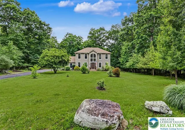 Homes for sale in Middle Smithfield Twp, PA | 2117 White Dove Dr, Middle Smithfield Twp, PA 18302 | MLS# 779584