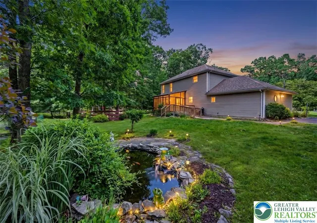 Homes for sale in Middle Smithfield Twp, PA | 2117 White Dove Dr, Middle Smithfield Twp, PA 18302 | MLS# 779584