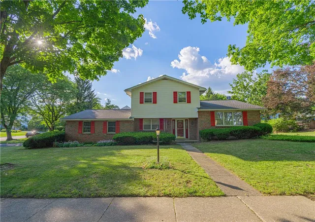 Homes for sale in Upper Macungie Twp, PA | 5425 Clauser, Upper Macungie Twp, PA 18069 | MLS# 779795