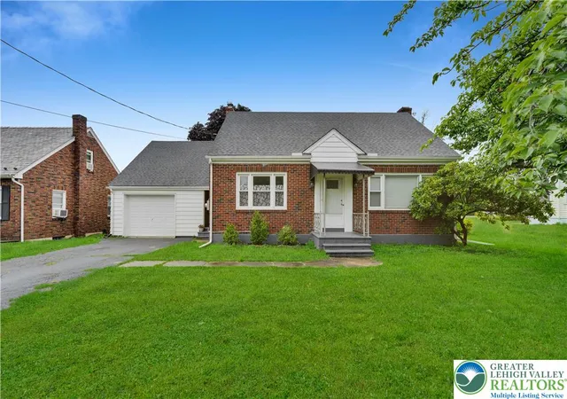 Homes for sale in North Whitehall Twp, PA | 5140 Route 873, North Whitehall Twp, PA 18078 | MLS# 779699