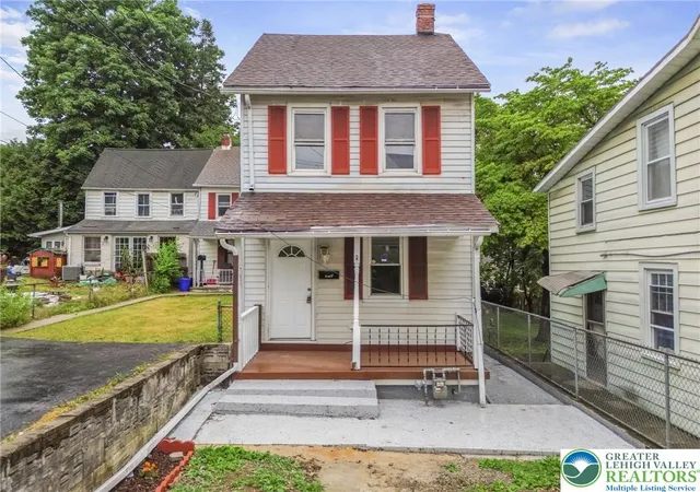 Photo 1 of Single family home for sale at 580 S Benner Ave, Fountain Hill, PA 18015 | MLS# 779643 | Listing updated on 2026-07-28