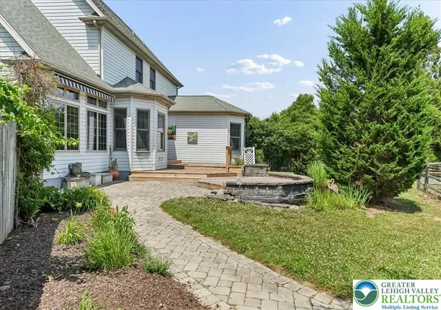 2nd image of 8247 Hensingersville Rd, Alburtis, PA 18011 | MLS# 779841