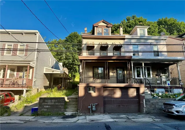 Homes for sale in Pottsville, PA | 457 Nichols, Pottsville, PA 17901 | MLS# 779664