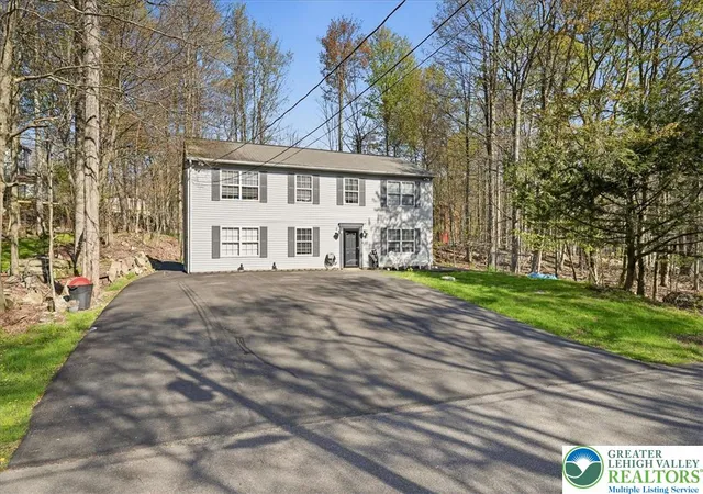 Homes for sale in Coolbaugh Twp, PA | 2731 Bonnyview Ln, Coolbaugh Twp, PA 18466 | MLS# 779838