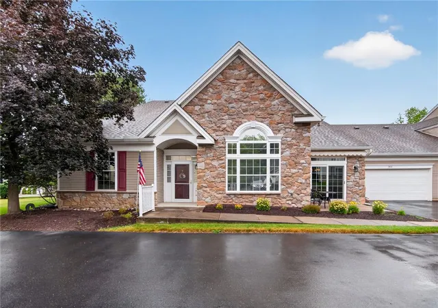 Homes for sale in Hellertown, PA | 1816 Felicity Ln, Hellertown, PA 18055 | MLS# 779655