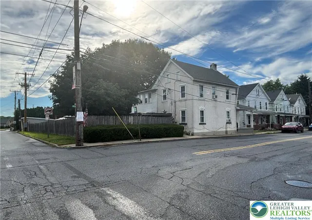 Homes for sale in Whitehall Twp, PA | 3404 N Ruch St, Whitehall Twp, PA 18052 | MLS# 779891