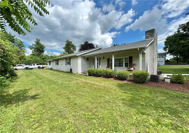 Homes for sale in Washington Twp, PA | 510 Miller, Washington Twp, PA 18013 | MLS# 779852