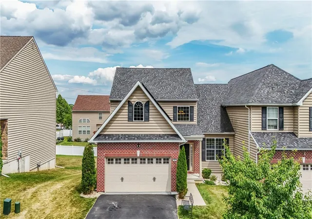 Homes for sale in Upper Macungie Twp, PA | 9667 Crescent Ln, Upper Macungie Twp, PA 18031 | MLS# 779558