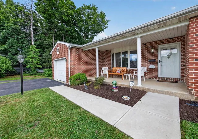 Homes for sale in South Whitehall Twp, PA | 1559 N 25Th St, South Whitehall Twp, PA 18104 | MLS# 779041
