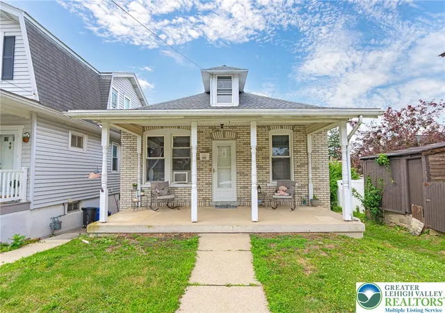 Homes for sale in Fountain Hill Boro, PA | 1202 Wiley St, Fountain Hill Boro, PA 18015 | MLS# 779817