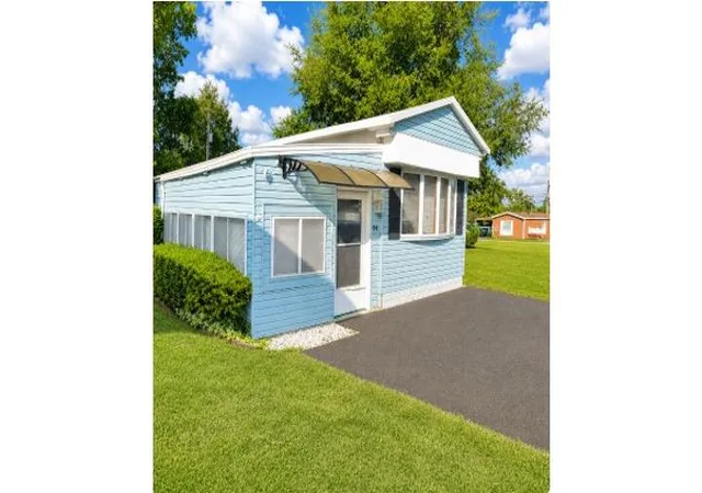 Photo 2 of Manufactured home for sale at 1190 Grange Rd #O4, Allentown, PA 18106 | MLS# 779909 | Listing updated on 2026-08-30