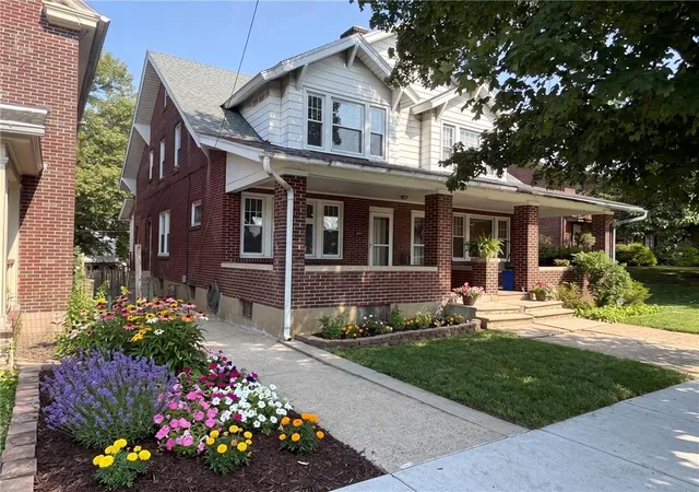Homes for sale in Bethlehem City, PA | 1403 Linden St, Bethlehem City, PA 18018 | MLS# 779906