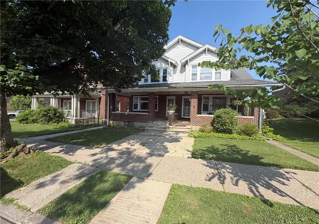 Homes for sale in Bethlehem City, PA | 1403 Linden St, Bethlehem City, PA 18018 | MLS# 779906