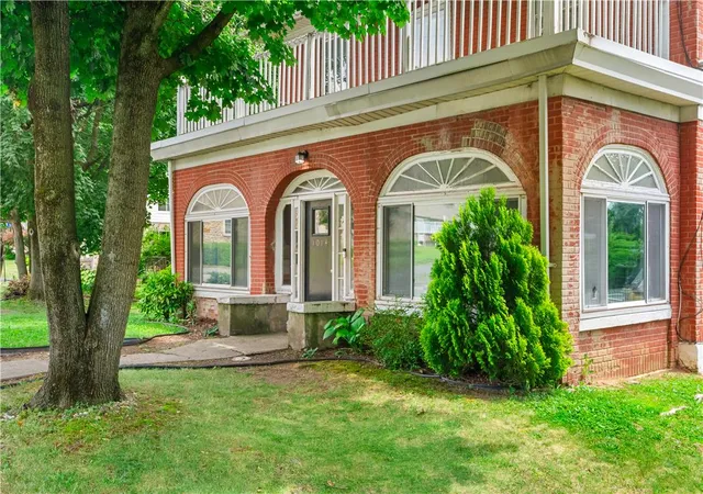 Photo 3 of Sale Pending at 1014 E Susquehanna St, Allentown, PA 18103 | MLS# 779876 | Listing updated on 2026-07-06