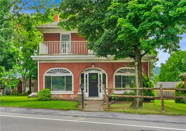 Photo 3 of Sale Pending at 1014 E Susquehanna St, Allentown, PA 18103 | MLS# 779876 | Listing updated on 2026-07-06