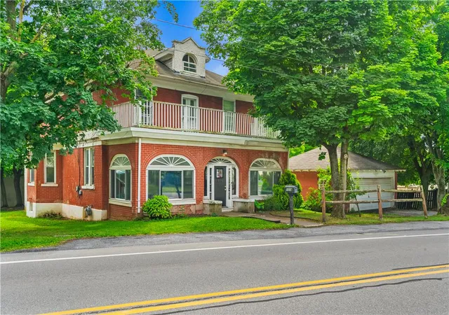 Photo 4 of Sale Pending at 1014 E Susquehanna St, Allentown, PA 18103 | MLS# 779876 | Listing updated on 2026-07-06