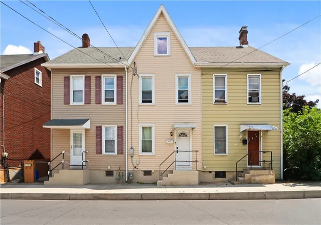 Homes for sale in Bethlehem City, PA | 431 Pierce St, Bethlehem City, PA 18015 | MLS# 779874