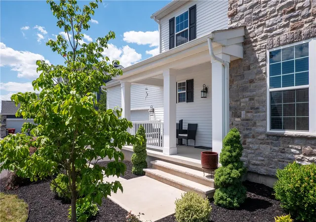 2nd image of 640 Rinaldi Ln, Easton, PA 18040 | MLS# 779541
