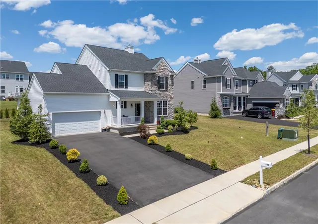 42nd image of 640 Rinaldi Ln, Easton, PA 18040 | MLS# 779541