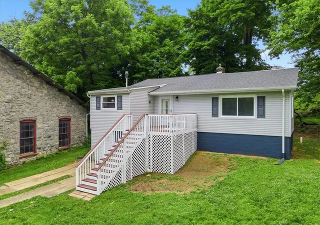 Homes for sale in Palmer Twp, PA | 7 Haymont St, Palmer Twp, PA 18045 | MLS# 779908