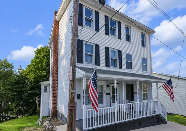 1st image of 131 Mahanoy St, Tamaqua, PA 18252 | MLS# 779928