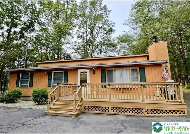 Homes for sale in Tunkhannock Twp, PA | 149 Motega Dr, Tunkhannock Twp, PA 18210 | MLS# 779956