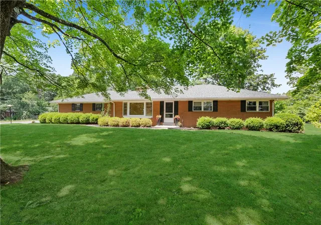 Homes for sale in North Whitehall Twp, PA | 5747 Kernsville Rd, North Whitehall Twp, PA 18069 | MLS# 775887