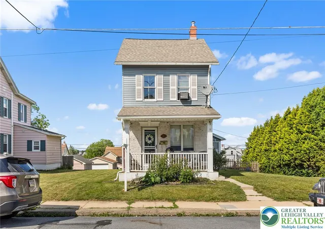 Homes for sale in Coplay Boro, PA | 127 S 4th St, Coplay Boro, PA 18037 | MLS# 779843