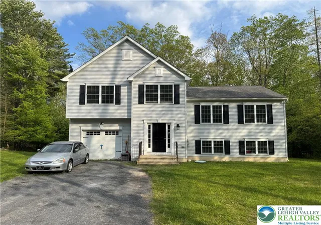 Homes for sale in Stroud Twp, PA | 506 Cornerstone Wy, Stroud Twp, PA 18301 | MLS# 779983