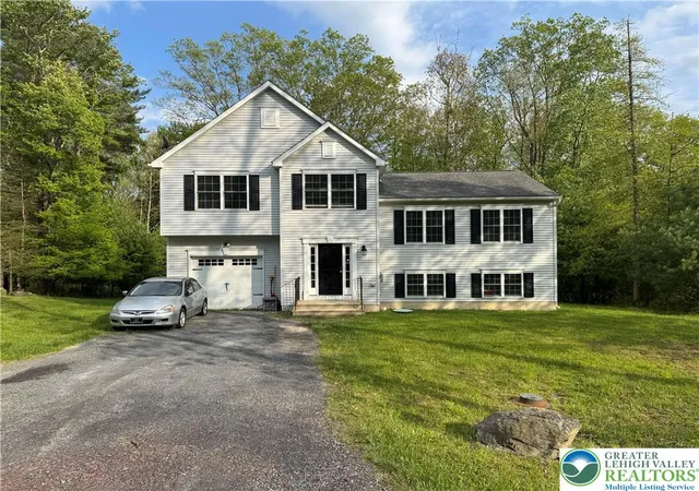 Homes for sale in Stroud Twp, PA | 506 Cornerstone Wy, Stroud Twp, PA 18301 | MLS# 779983