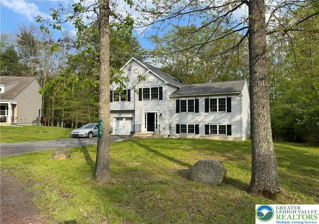 Homes for sale in Stroud Twp, PA | 506 Cornerstone Wy, Stroud Twp, PA 18301 | MLS# 779983