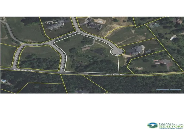 Homes for sale in Salisbury Twp, PA | 2209 S Melrose, Salisbury Twp, PA 18015 | MLS# 779985