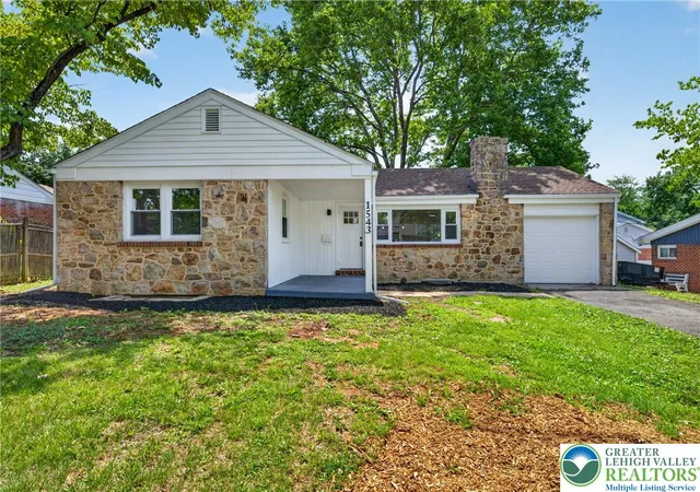 Homes for sale in Bethlehem, PA | 1543 Eaton Ave, Bethlehem, PA 18018 | MLS# 779786