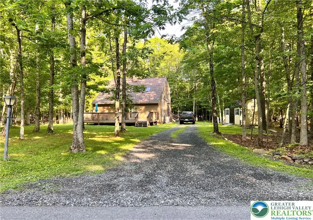 Homes for sale in Chestnuthill Twp, PA | 118 Starlight Dr, Chestnuthill Twp, PA 18330 | MLS# 779948