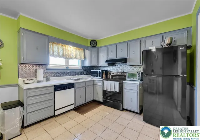 Homes for sale in Bethlehem City, PA | 214 10th Ave, Bethlehem City, PA 18018 | MLS# 780032