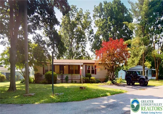 Homes for sale in Upper Macungie Twp, PA | 1101 Deer Crossing #538, Upper Macungie Twp, PA 18031 | MLS# 780027