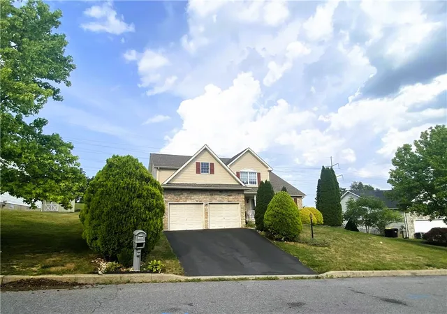 Photo 1 of Single family home for sale at 3104 Peacock Dr, Bethlehem, PA 18020 | MLS# 779601 | Listing updated on 2026-07-02
