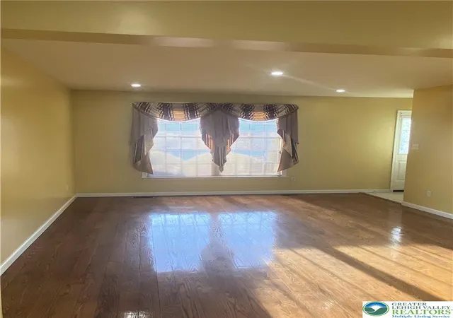 Photo 3 of Single family home for sale at 3104 Peacock Dr, Bethlehem, PA 18020 | MLS# 779601 | Listing updated on 2026-07-02