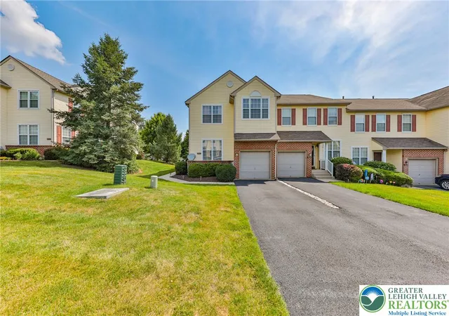 Photo 3 of Sale Pending at 8100 W Cross Crk Cir, Breinigsville, PA 18031 | MLS# 779949 | Listing updated on 2026-07-10
