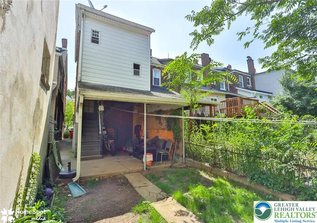 Homes for sale in Bethlehem City, PA | 606 Hayes St, Bethlehem City, PA 18015 | MLS# 779986