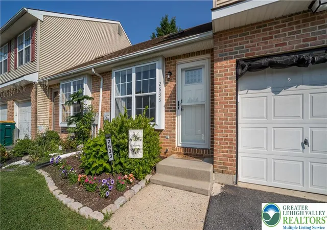 Homes for sale in Easton, PA | 2633 Anthony Ct, Easton, PA 18045 | MLS# 780029