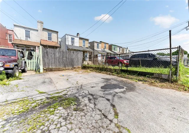 Homes for sale in Allentown City, PA | 244 E South St, Allentown City, PA 18109 | MLS# 778658