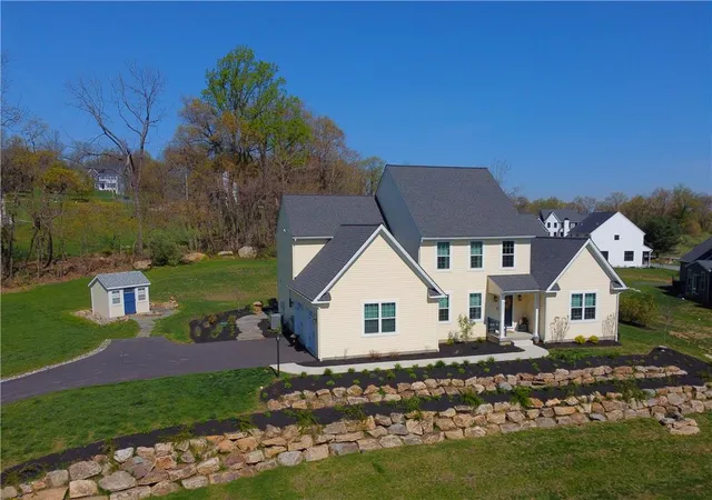 Homes for sale in Lower Saucon Twp, PA | 2645 Longridge Dr, Lower Saucon Twp, PA 18055 | MLS# 780061
