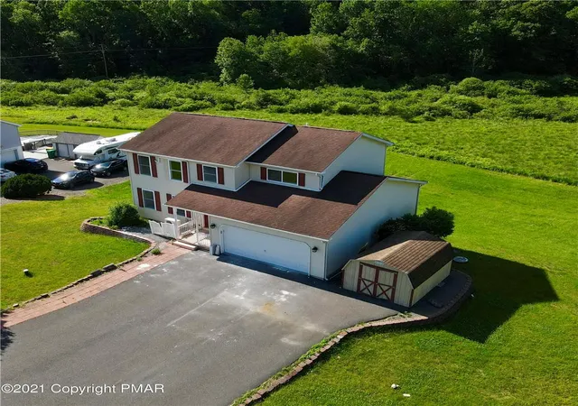 Homes for sale in Middle Smithfield Twp, PA | 1110 Misty, Middle Smithfield Twp, PA 18302 | MLS# 780019